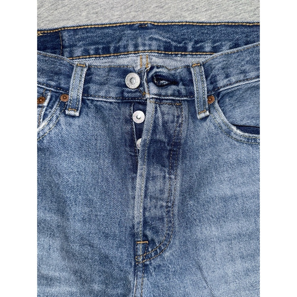 Levi‎ 501 Straight Leg Size 31x32 Distressed Ripped Jeans Medium Wash Button Fly - Picture 8 of 13
